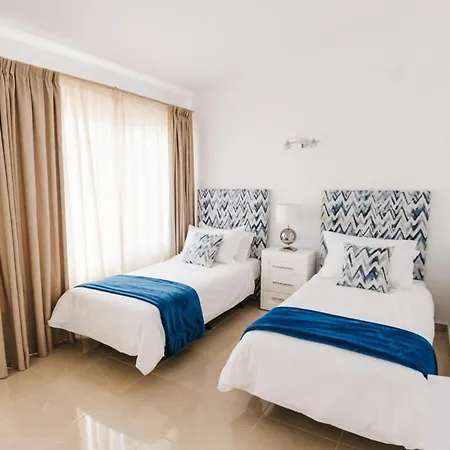 Villa Adeje Sleeps 6 With Pool Costa Adeje (Tenerife)